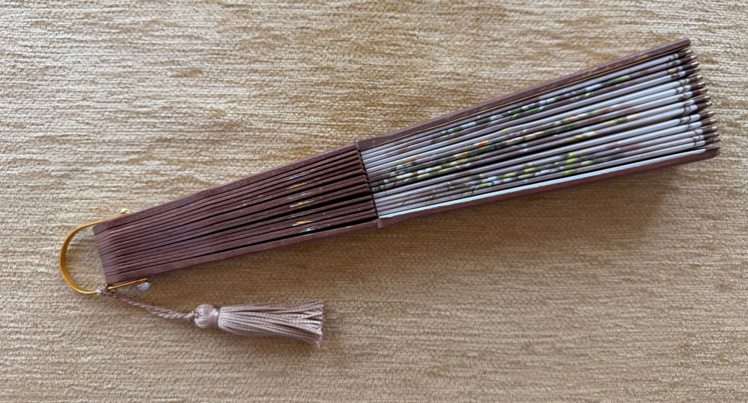 Abanico palosanto flores