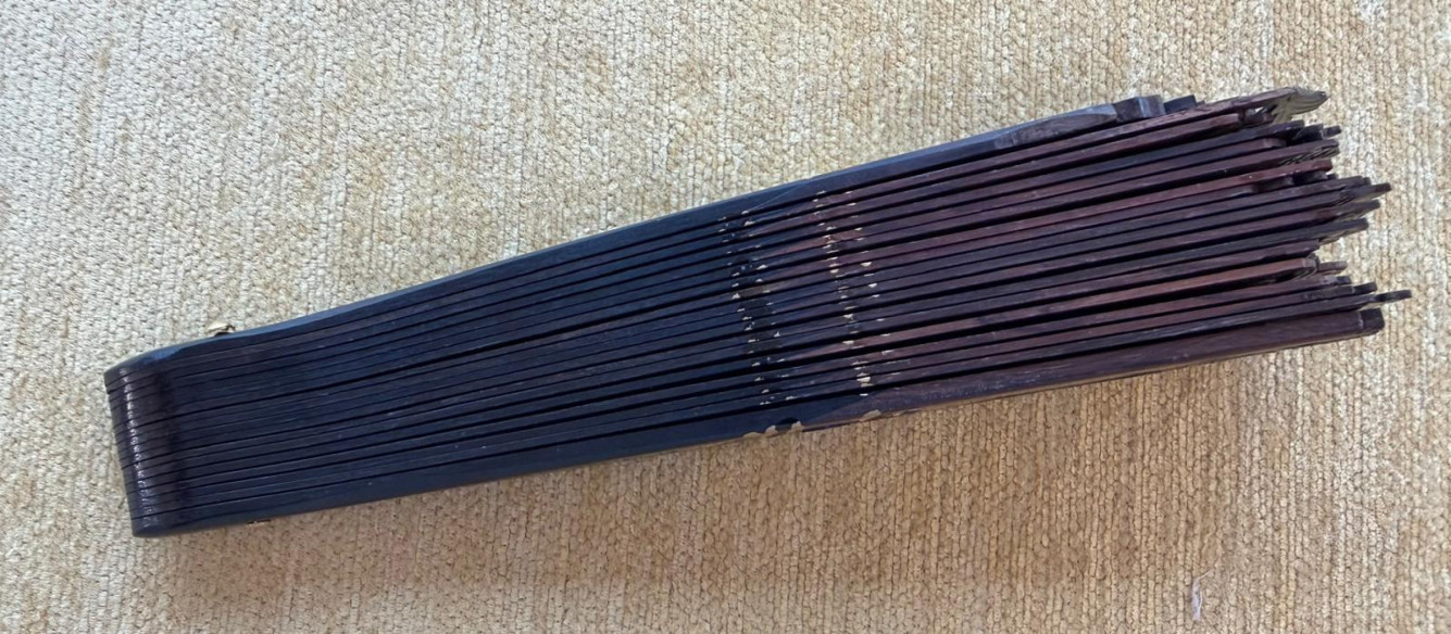 Abanico baraja palosanto y ébano