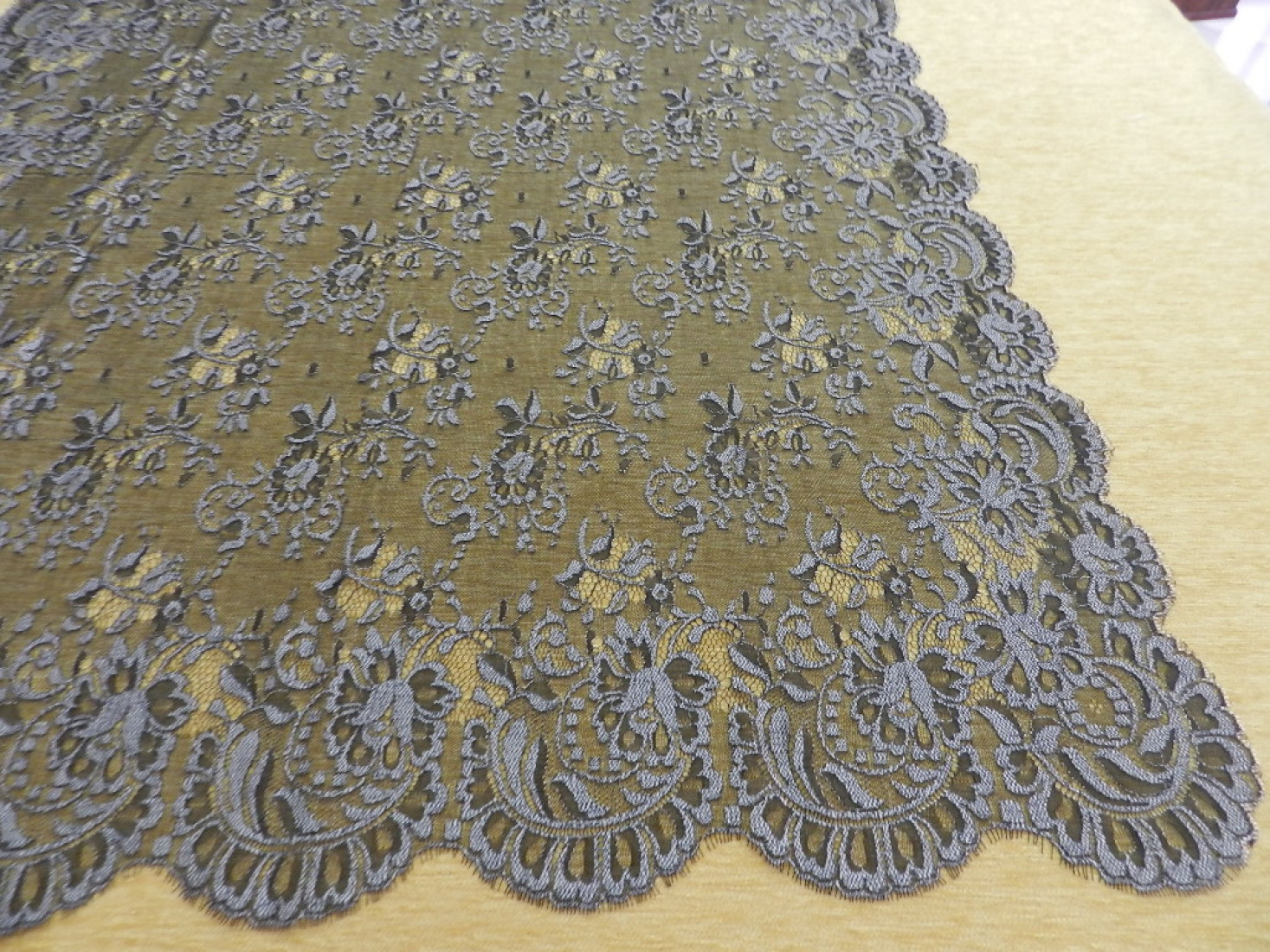 Mantilla máquina 100*220 negro-plata
