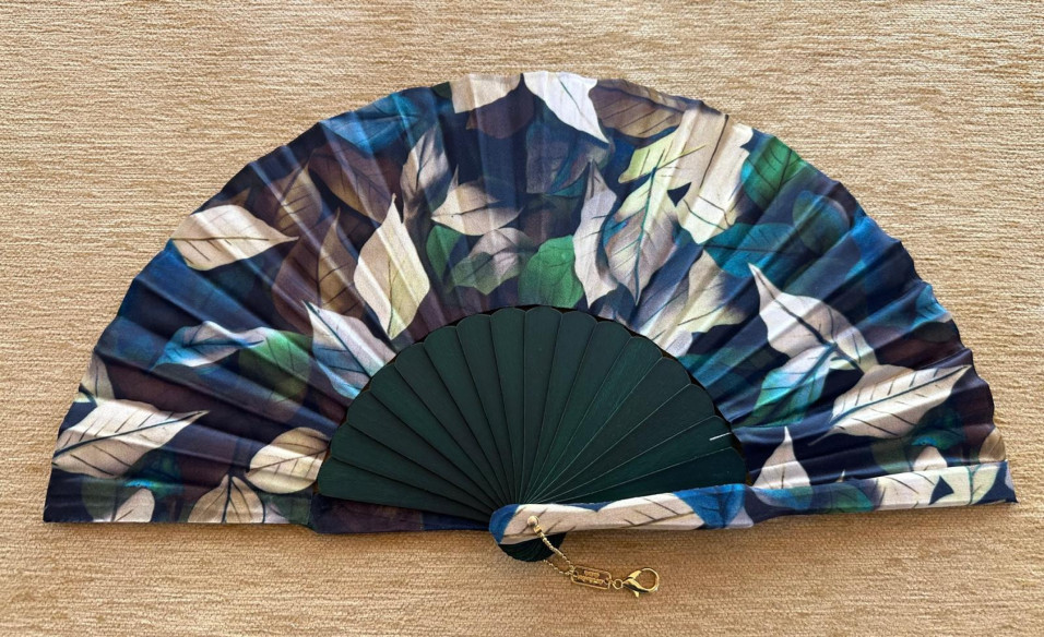 Abanico batik flores