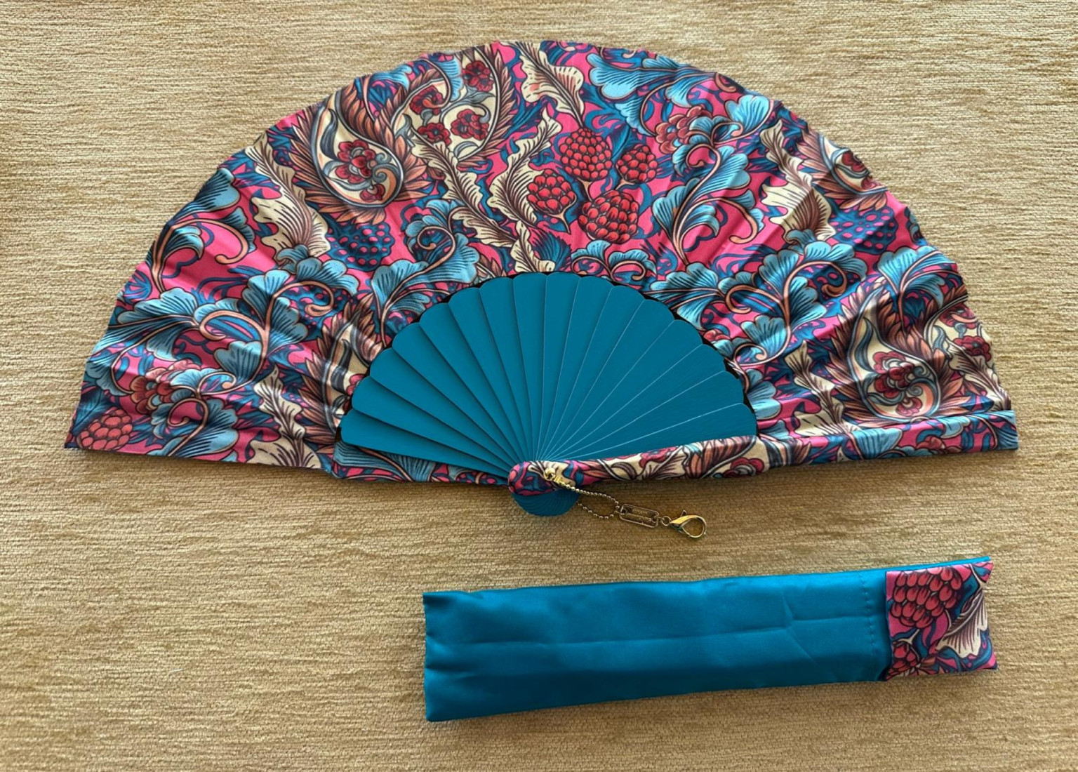 Abanico batik flores