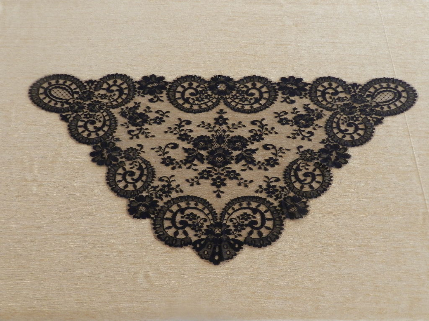 Mantilla triangular 60*120