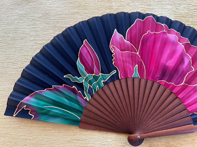 Abanico flor seda