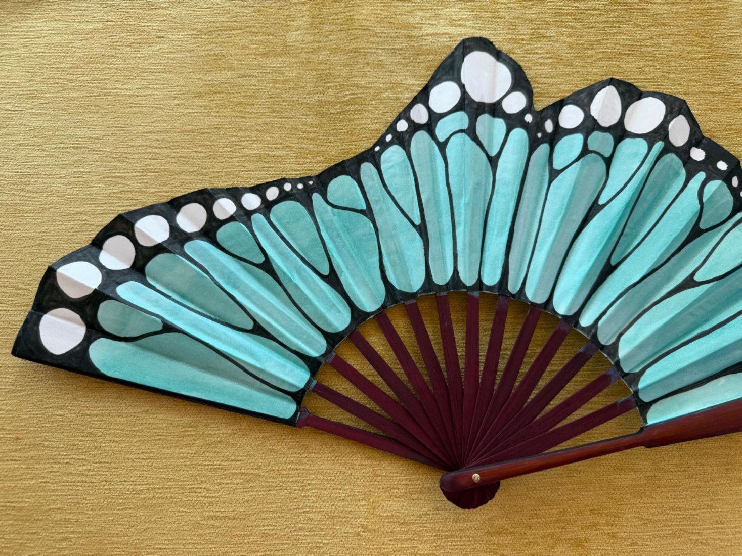 Abanico seda ala mariposa