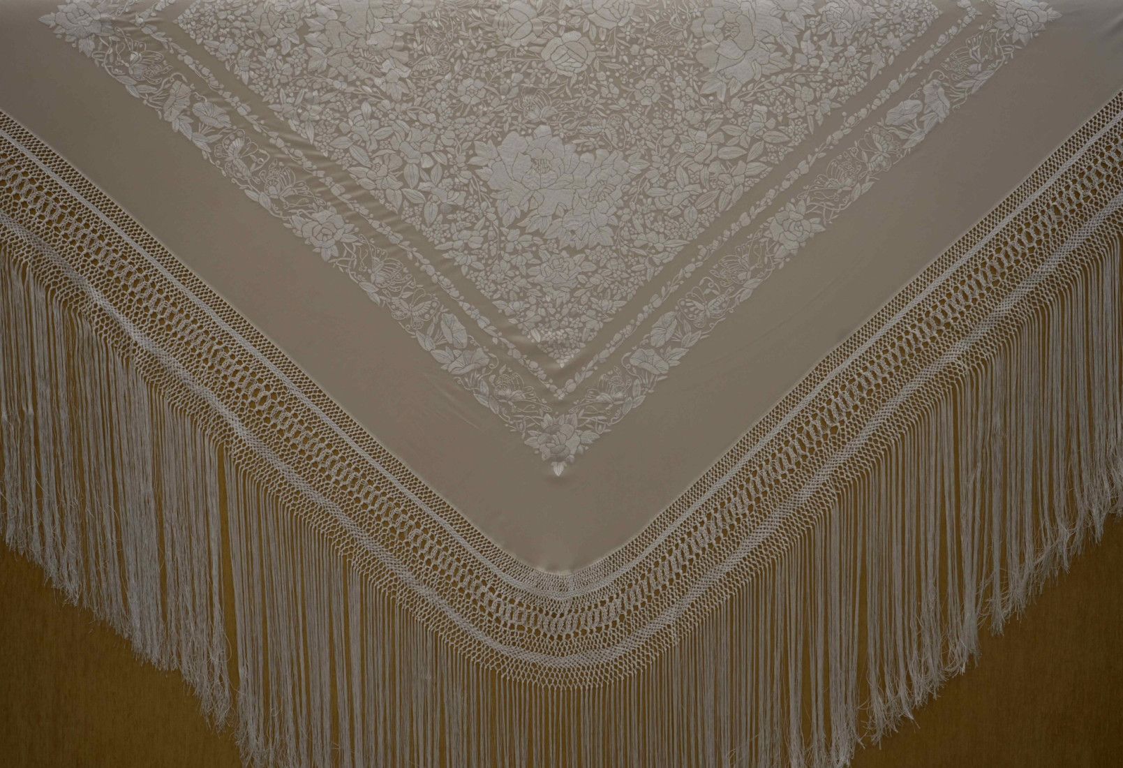 Mantón mano seda 140cm