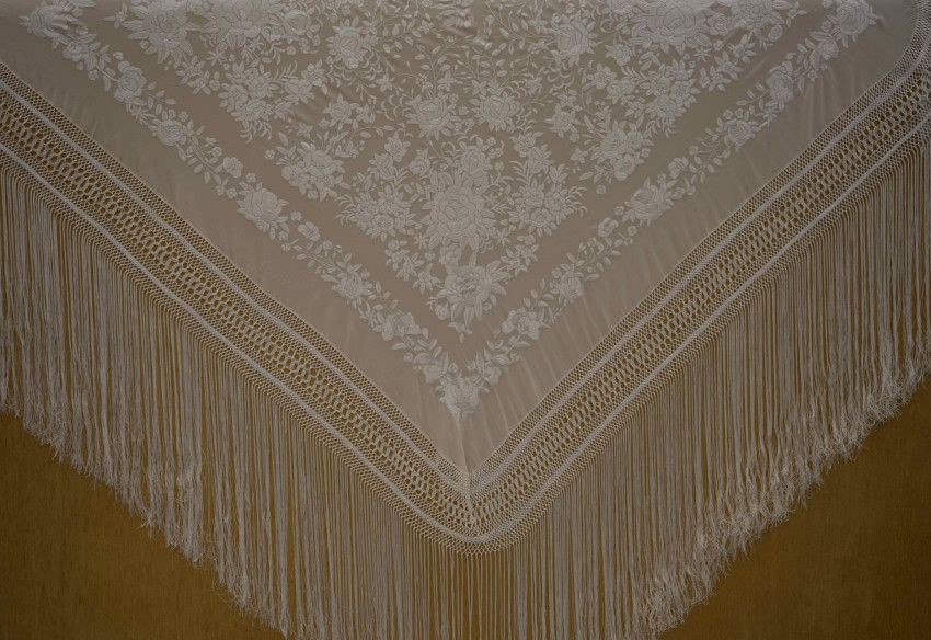 Mantón mano seda 140cm