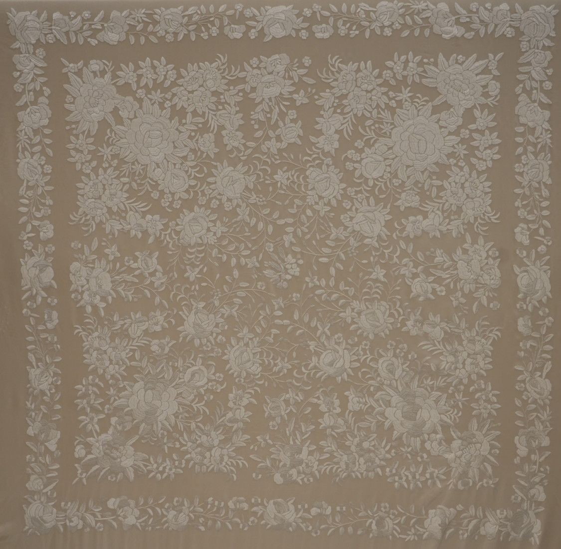 Mantón mano seda 140cm