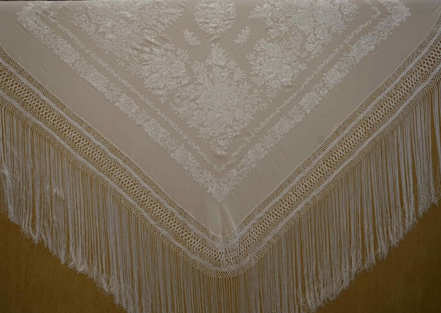 Mantón mano seda 140cm