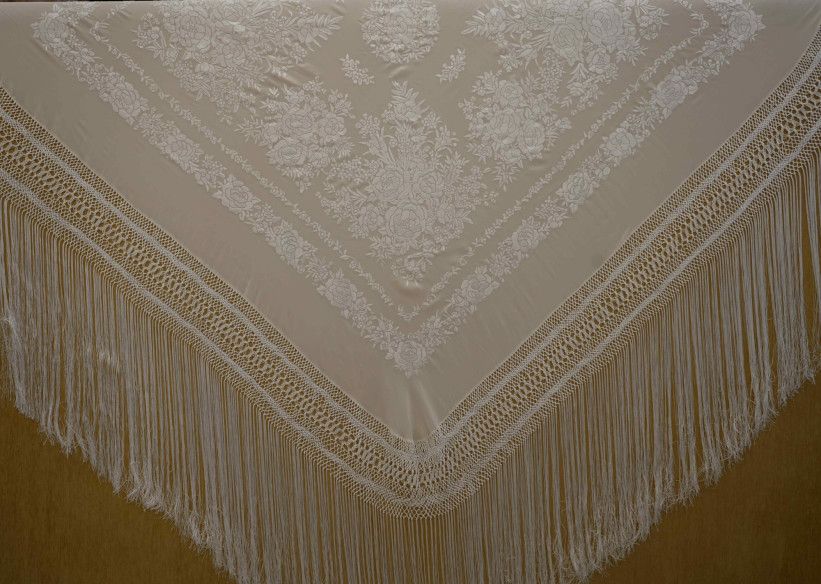 Mantón mano seda 140cm