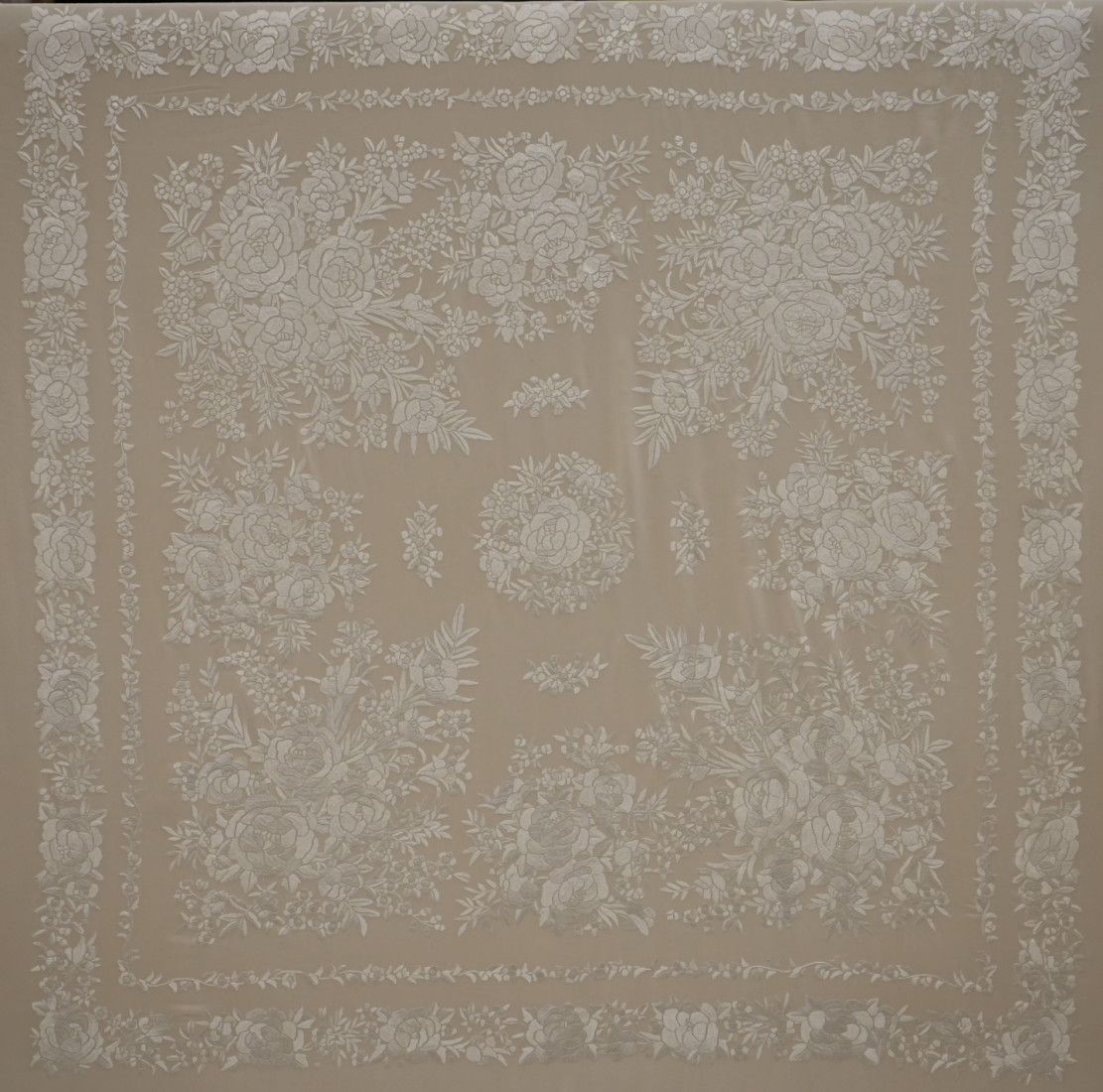 Mantón mano seda 140cm