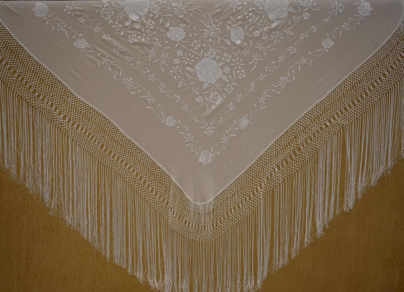 Mantón mano seda 135cm
