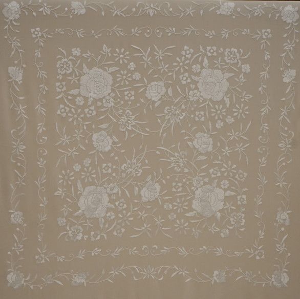 Mantón mano seda 135cm