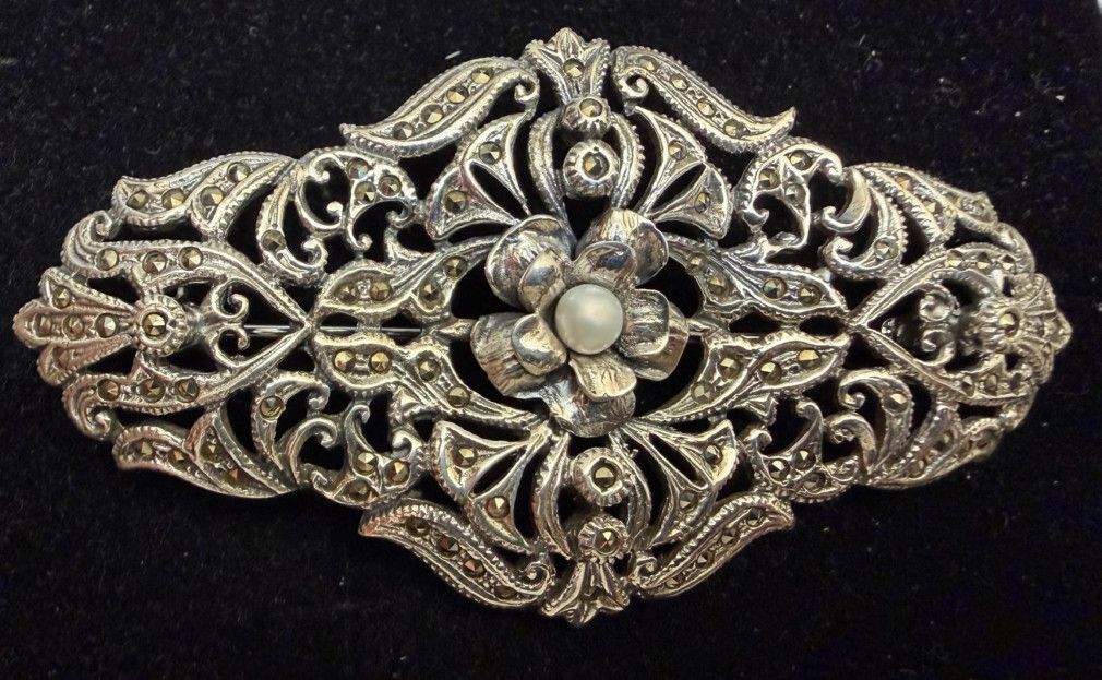 Broche plata marcasitas