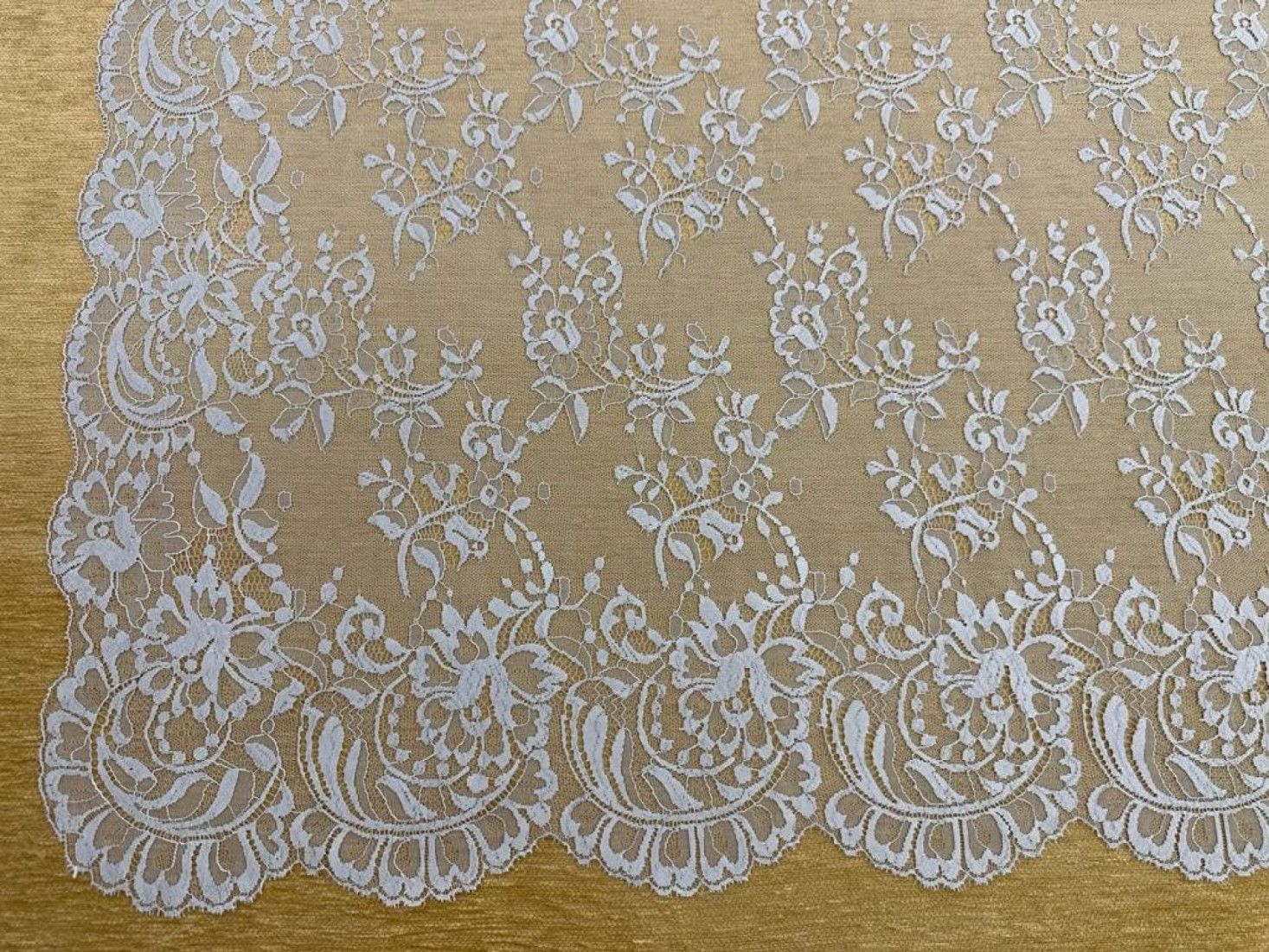 Mantilla máquina color perla 100*220