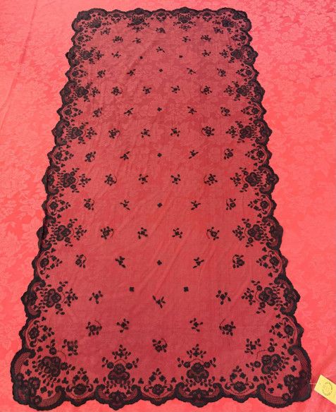 Mantilla mano seda 110*220