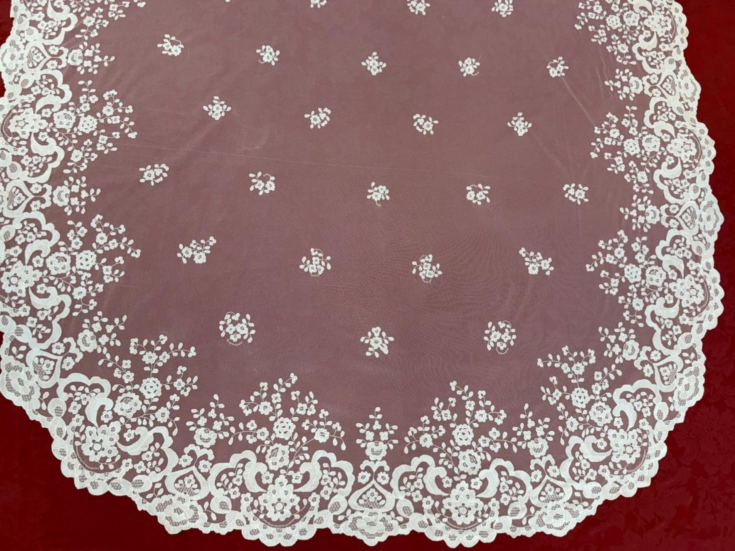 Manto novia mano seda 180*350