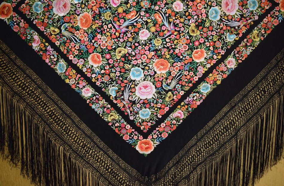 Mantón mano seda 140cm
