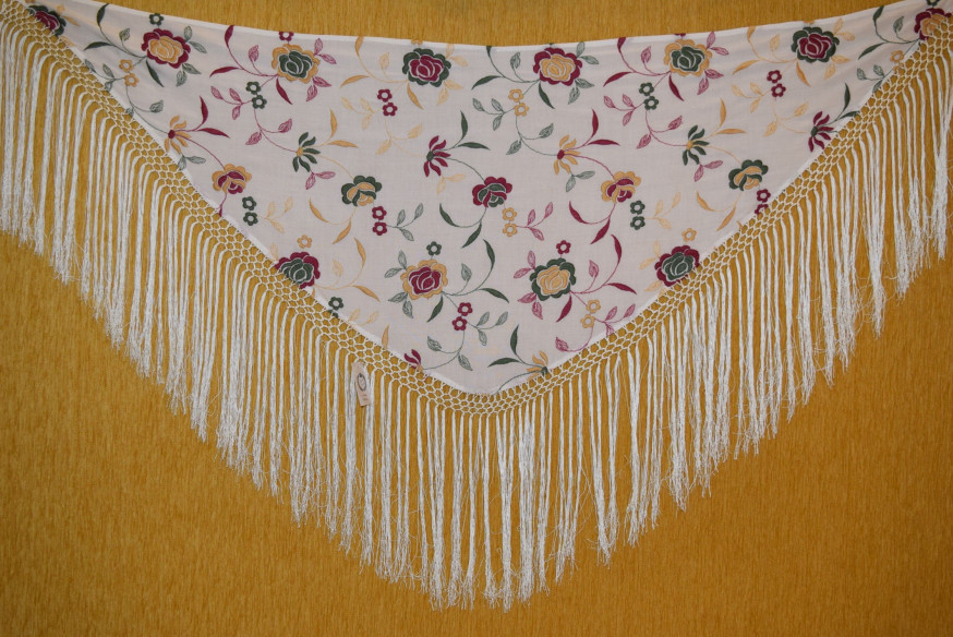 Mantoncillo Bordado a Máquina 125 cm | Accesorio de Moda Elegante | Juan Foronda