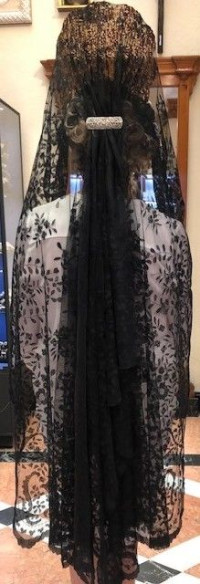 Mantilla bordada a mano en seda 120*240