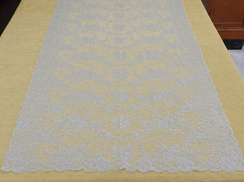 Mantilla bordada a máquina plata metalizada 115*200