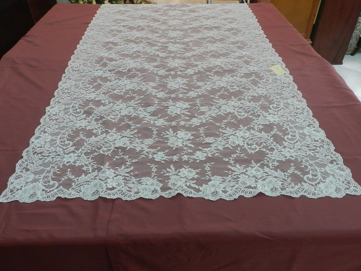 Mantilla bordada a máquina plata metalizada 115*200