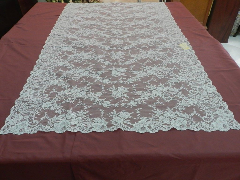 Mantilla bordada a máquina plata metalizada 115*200