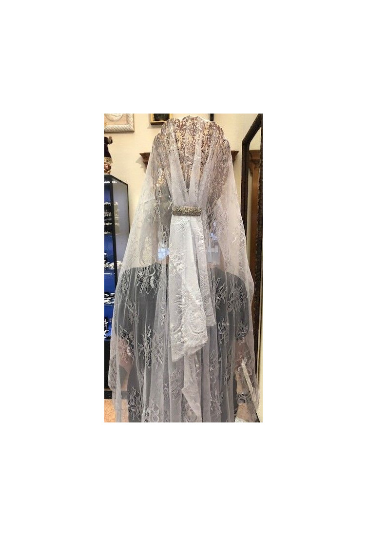 Mantilla bordada a máquina plata 100*220