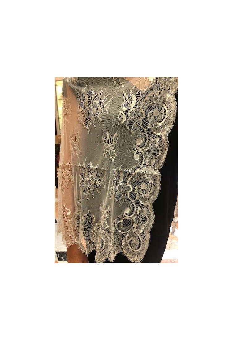 Mantilla bordada a máquina plata 100*220