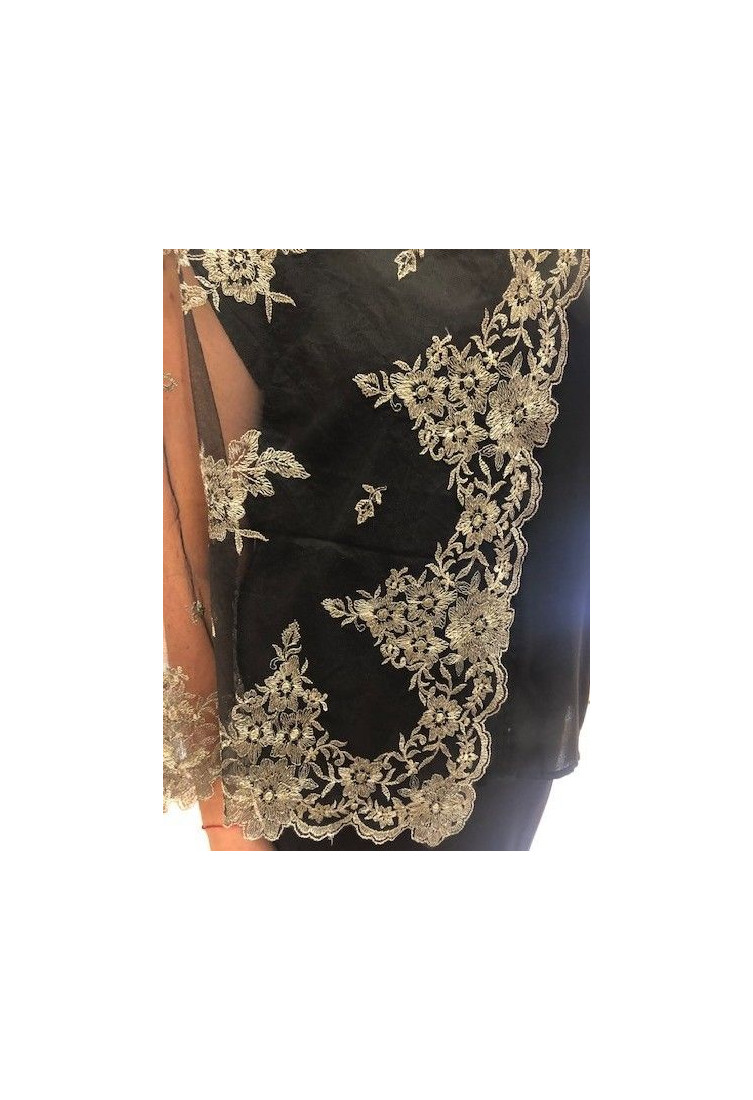 Mantilla bordada a máquina en color negro-oro 120*220