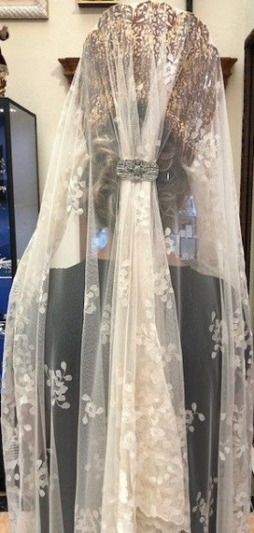 Mantilla bordada a mano en seda 120*240