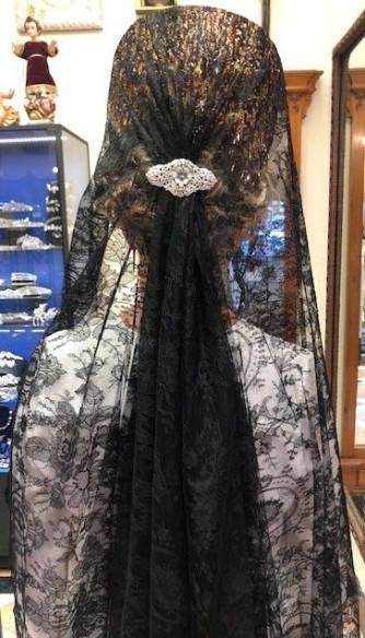 Mantilla bordada a máquina chantilly 110*220