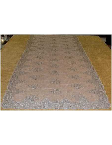 Mantilla bordada a máquina en color oro 100*220