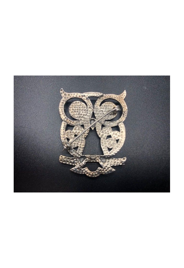 Broche buho plata con marcasitas y nacar