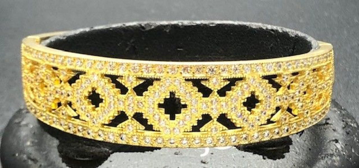 Pulsera rígida chapada con circonitas