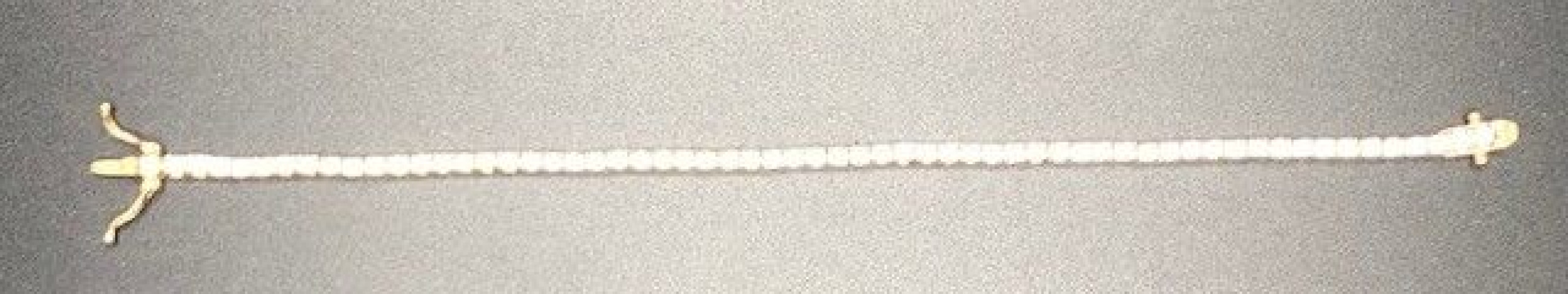 Pulsera fina dorada con circonitas redondas