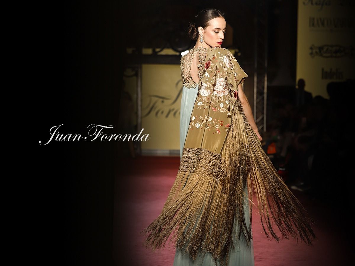  Bodas 2021: Novias e invitadas con Mantón de Manila